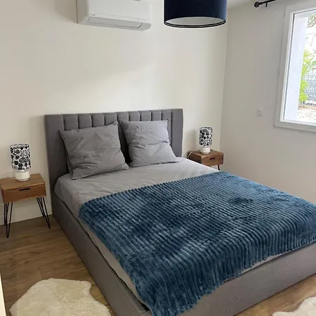 Lonchamps 4 - Magnifique Neuf, 1 *