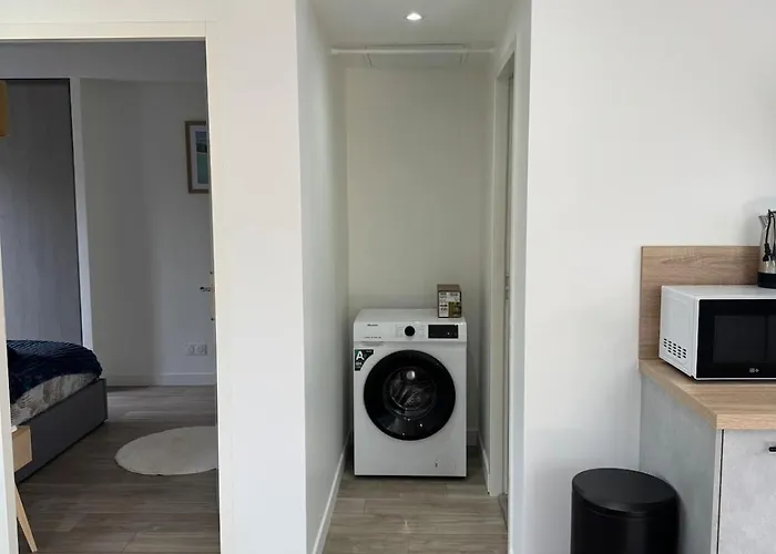 Lonchamps 4 - Magnifique Neuf, 1 * Aix-les-Bains